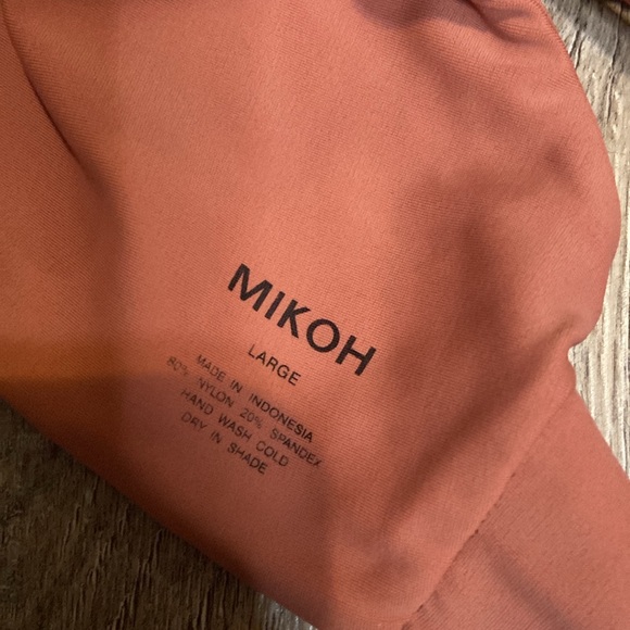 MIKOH size L bikini top - Picture 2 of 3